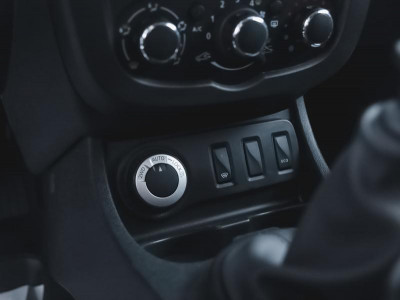 Renault Duster 2.0 MT 4x4 (143 л. с.)