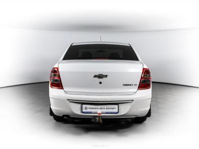 Chevrolet Cobalt 1.5 MT (106 л. с.)