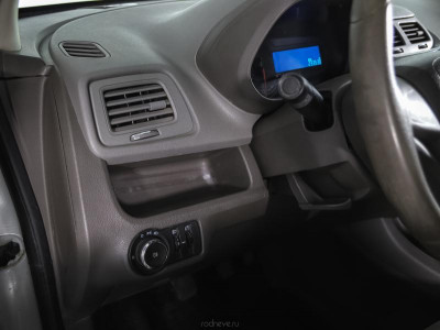Chevrolet Cobalt 1.5 MT (106 л. с.)