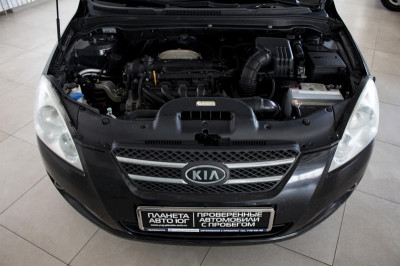 Kia Ceed 1.6 MT (122 л. с.)