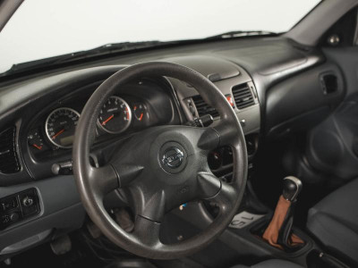 Nissan Almera 1.5 MT (98 л. с.)