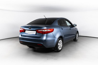 Kia Rio 1.4 MT (107 л. с.)
