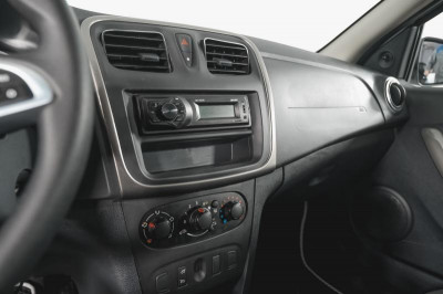 Renault Новый Sandero 1.6 MT (82 л.с.)