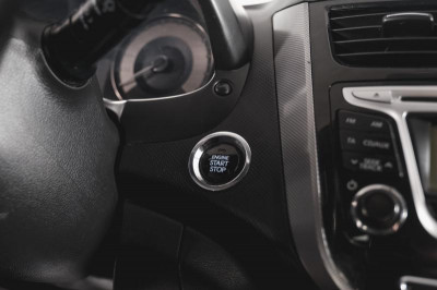 Hyundai Solaris 1.6 AT (123 л. с.)