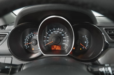 Kia Rio Хетчбэк 1.4 MT (107 л. с.)