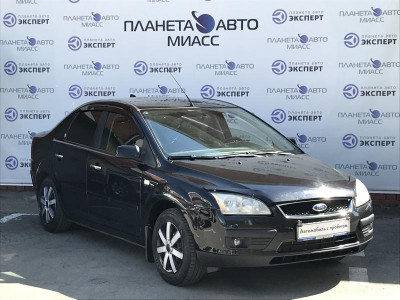 Ford Focus 1.8 MT (125 л. с.)