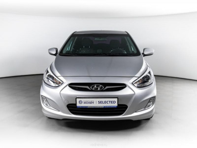 Hyundai Solaris 1.4 MT (107 л. с.)