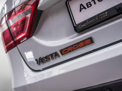 LADA Vesta 1.6 MT (106 л. с.)