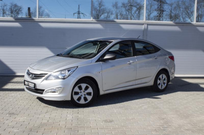 Hyundai Solaris 1.4 AT (107 л. с.)