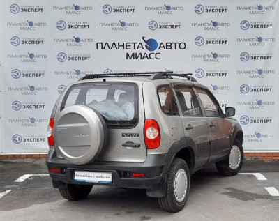 Chevrolet niva Niva 1.7 MT (79,6 л. с.)