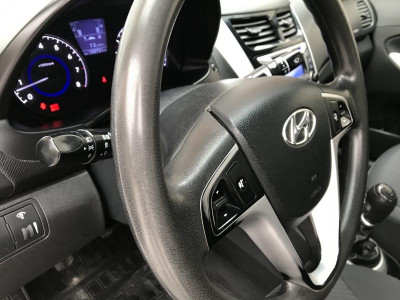 Hyundai Solaris 1.4 MT (107 л. с.)