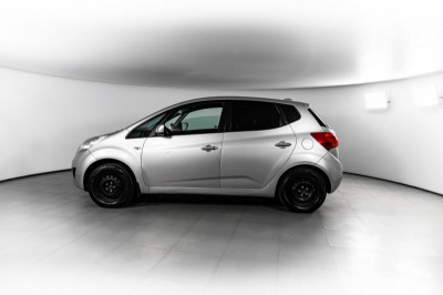 Kia Venga 1.6 MT (125 л. с.)