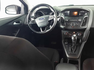 Ford Focus Хетчбэк 1.6 Ti-VCT PowerShift (125 л. с.) White and Black