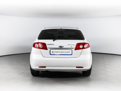 Chevrolet Lacetti 1.4 MT (95 л. с.)