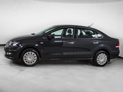 Volkswagen Polo 1.6 MPI MT (110 л. с.)