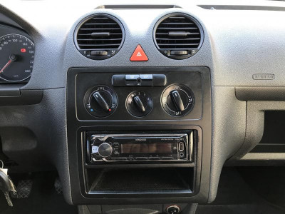 Volkswagen Caddy 1.6 MT (102 л. с.)