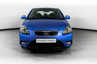 Kia Rio 1.4 AT (97 л. с.)