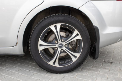 Ford Focus 1.8 MT (125 л. с.)