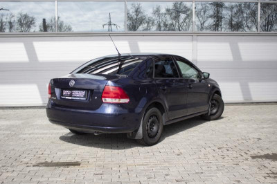 Volkswagen Polo 1.6 MT (105 л. с.)