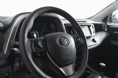 Toyota RAV4 2.0 CVT 4WD (146 л. c.)