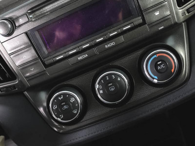 Toyota RAV4 2.0 CVT (146 л. с.)