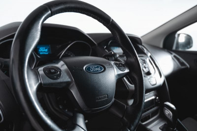 Ford Focus 1.6 PowerShift (105 л. с.)