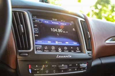 Maserati Levante 3.0 V6 AT (350 л.с.)