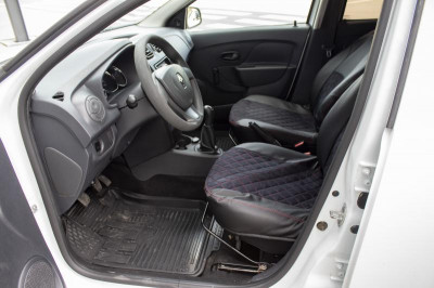 Renault Sandero 1.6 MT (82 л. с.)