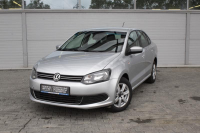 Volkswagen Polo 1.6 Tiptronic (105 л. с.)