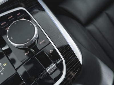 BMW X7 xDrive30d Steptronic (249 л.с.)
