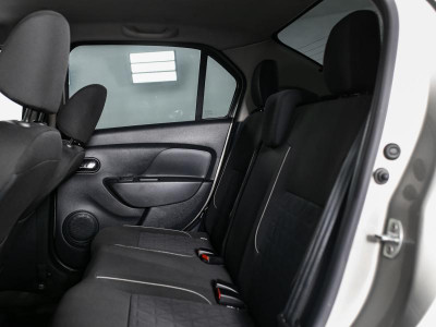 Renault Logan Stepway 1.6 AT (102 л.с.)