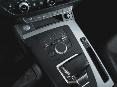 Audi Q5 2.0 TFSI S tronic quattro (249 л.с.)