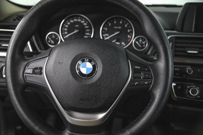 BMW 3 серия 320i AT (184 л. с.)