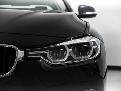 BMW 3 серия 320i AT (184 л. с.)