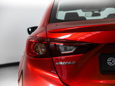 Mazda 3 1.5 AT (120 л.с.)