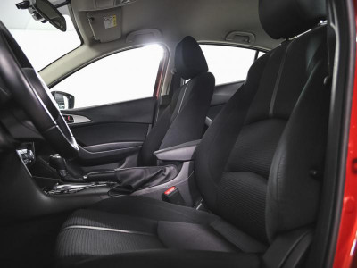 Mazda 3 1.5 AT (120 л.с.)