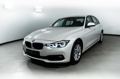 BMW 3 серия 320i AT (184 л. с.)