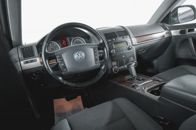 Volkswagen Touareg 3.0d AT (224 л.с.) 4WD