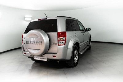 Suzuki Grand Vitara 2.0 AT (140 л.с.) 4WD