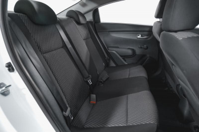 Kia Rio 1.4 MT (100 л. с.)