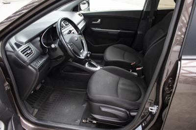 Kia Rio 1.6 AT (123 л. с.)