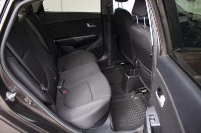 Kia Rio 1.6 AT (123 л. с.)