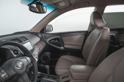 Toyota RAV4 2.0 AT (152 л.с.) 4WD