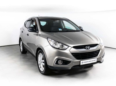 Hyundai ix35 2.0 MT 2WD (150 л. с.)