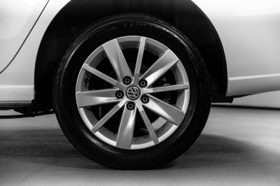 Volkswagen Polo 1.4 TSI AT (125 л. с.)