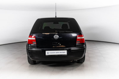 Volkswagen Golf 1.4 MT (75 л. с.)