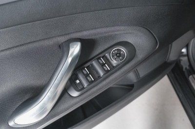 Volkswagen Golf 1.4 MT (75 л. с.)