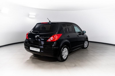 Nissan Tiida 1.6 MT (110 л. с.)