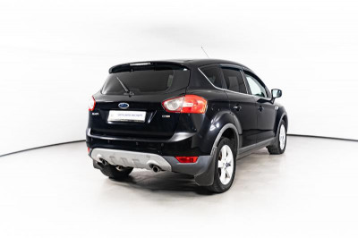 Ford Kuga 2.0 TDCi MT AWD (136 л. с.)
