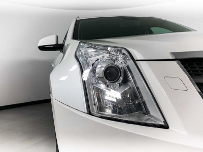 Cadillac SRX 3.0 AT AWD (271 л. с.)
